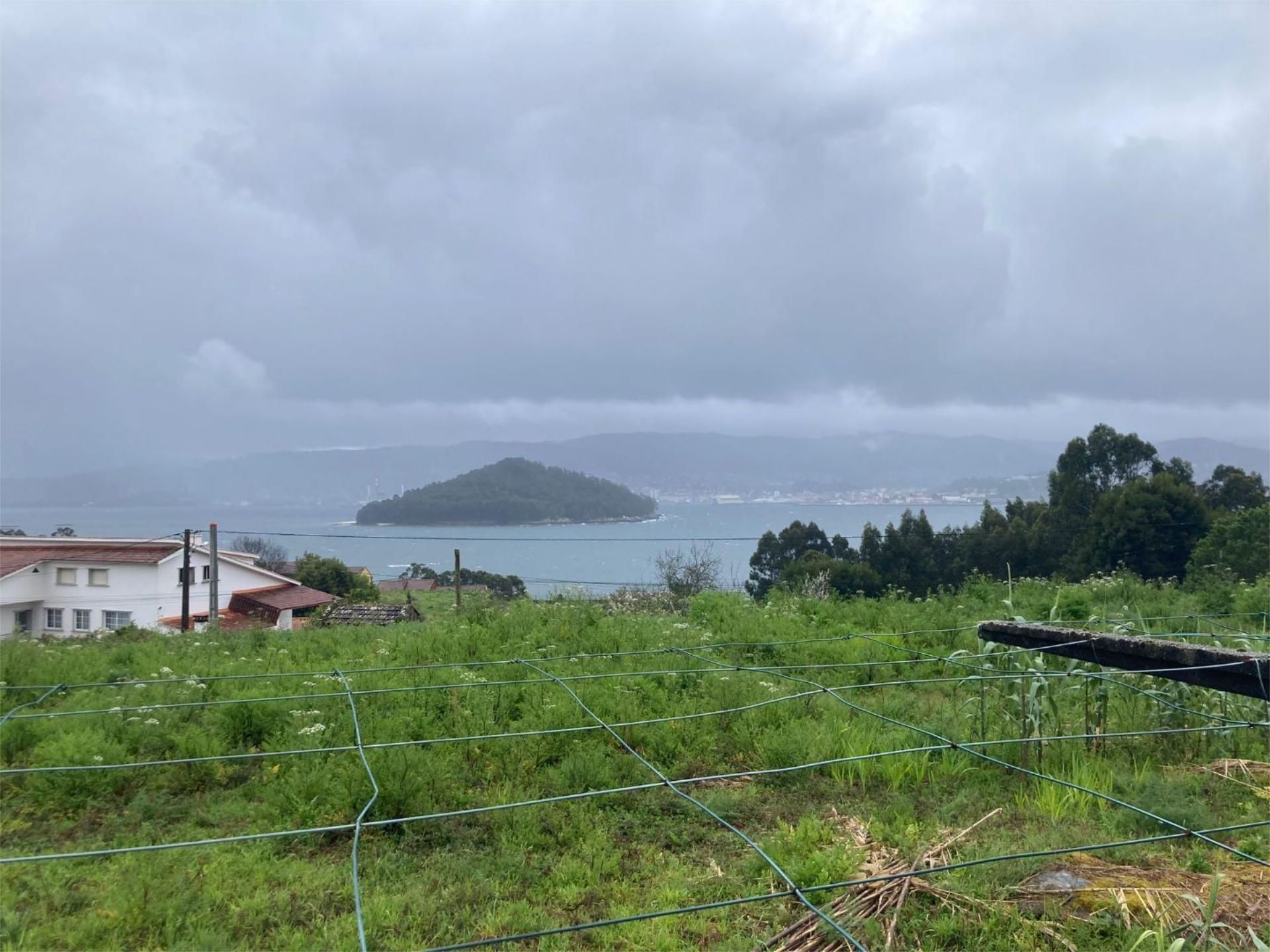 Land for sale in Poio