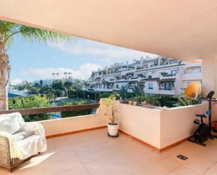 Exterior view of Flat for sale in Estepona  with Air Conditioner, Terrace and Swimming Pool