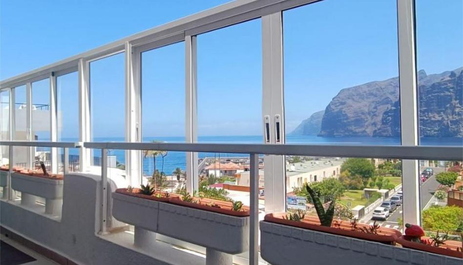 Flat for sale in Calle Flor de Pascua, Acantilados de Los Gigantes, Santa Cruz de Tenerife - image 1 Photo 1 of Flat for sale in Calle Flor de Pascua, Acantilados de Los Gigantes, Santa Cruz de Tenerife