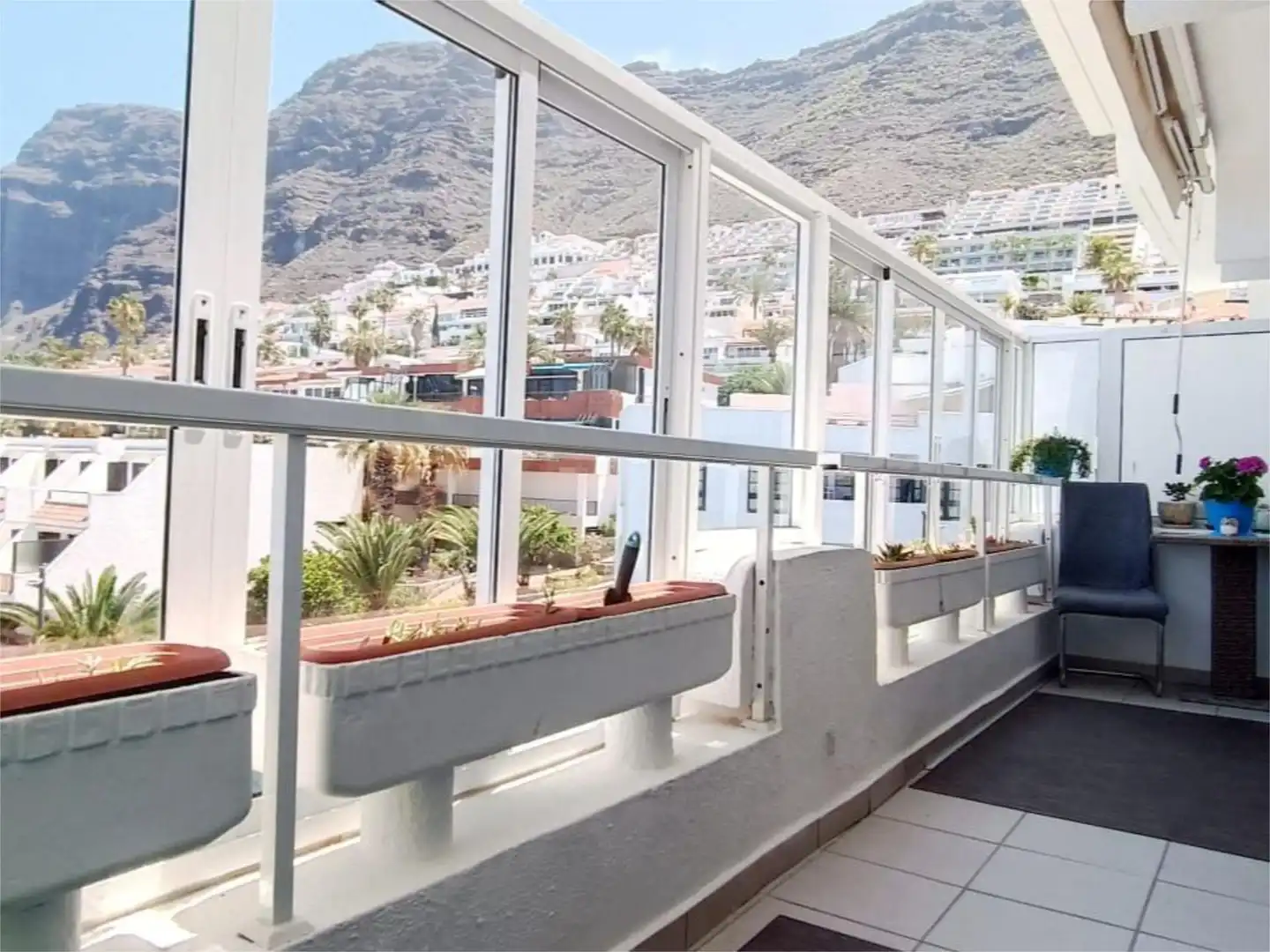 Flat for sale in Flor de Pascua, Acantilados de Los Gigantes Terrace of Flat for sale in Santiago del Teide with Air Conditioner, Parquet flooring and Terrace