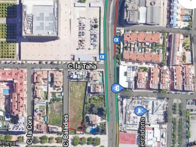 Terreno en Venta en Calle Baladies en Parque Lagos