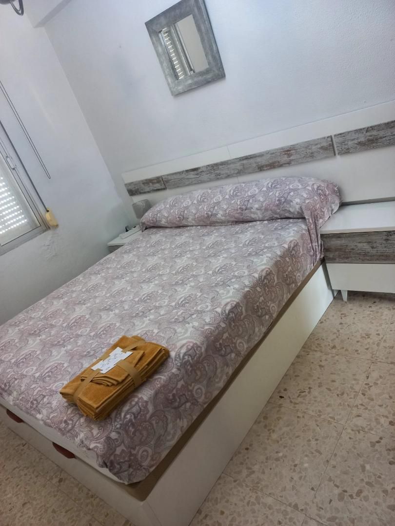Flat to share in Calle Puerto de la Luz, 3, San Pedro - Gabriel Miró - María Guerrero