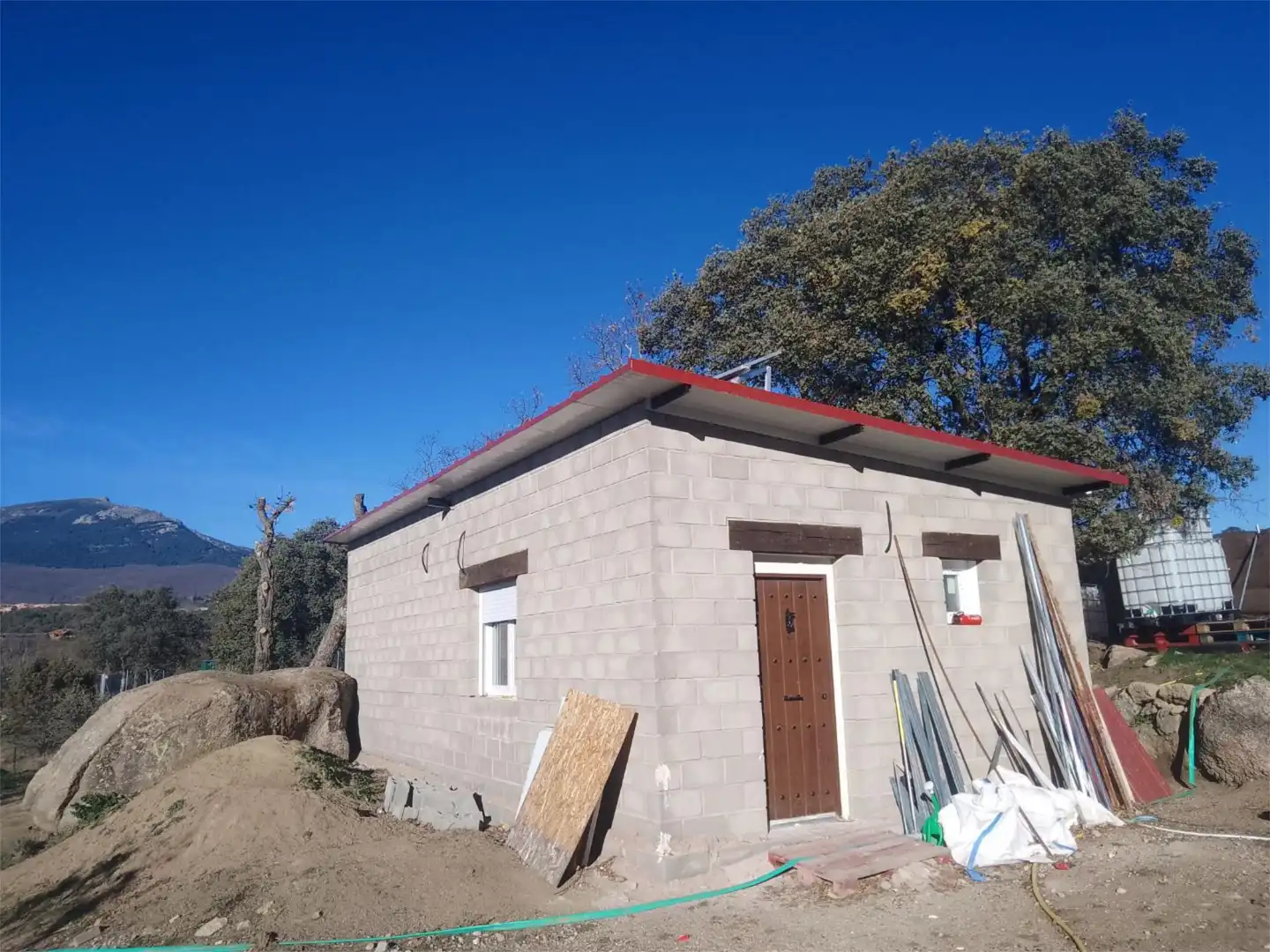Finca rústica en venta en Poligono PU-19 Peñala, 24, Miraflores de la Sierra Vista exterior de Finca rústica en venta en Miraflores de la Sierra con Jardín privado, Parquet y Terraza