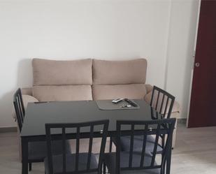 Living room of Flat to share in  Sevilla Capital  with Air Conditioner and Furnished