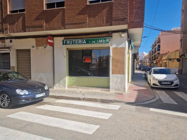 Local comercial en Alquiler en Carrer de Sixto Cámara en Zona Campus Universitario