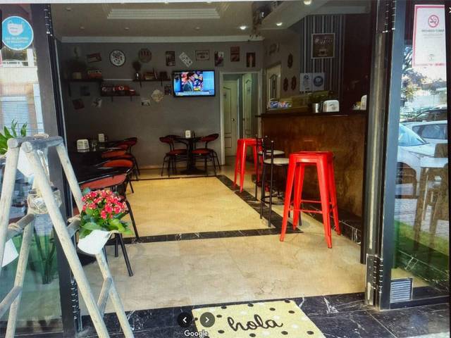 Local comercial en Venta en Calle Juan Martínez Montañés en La Luz - El Torcal