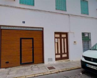 Exterior view of Single-family semi-detached for sale in Torreperogil  with Air Conditioner