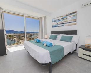 Dormitori de Apartament de lloguer en Pollença amb Aire condicionat, Jardí privat i Parquet