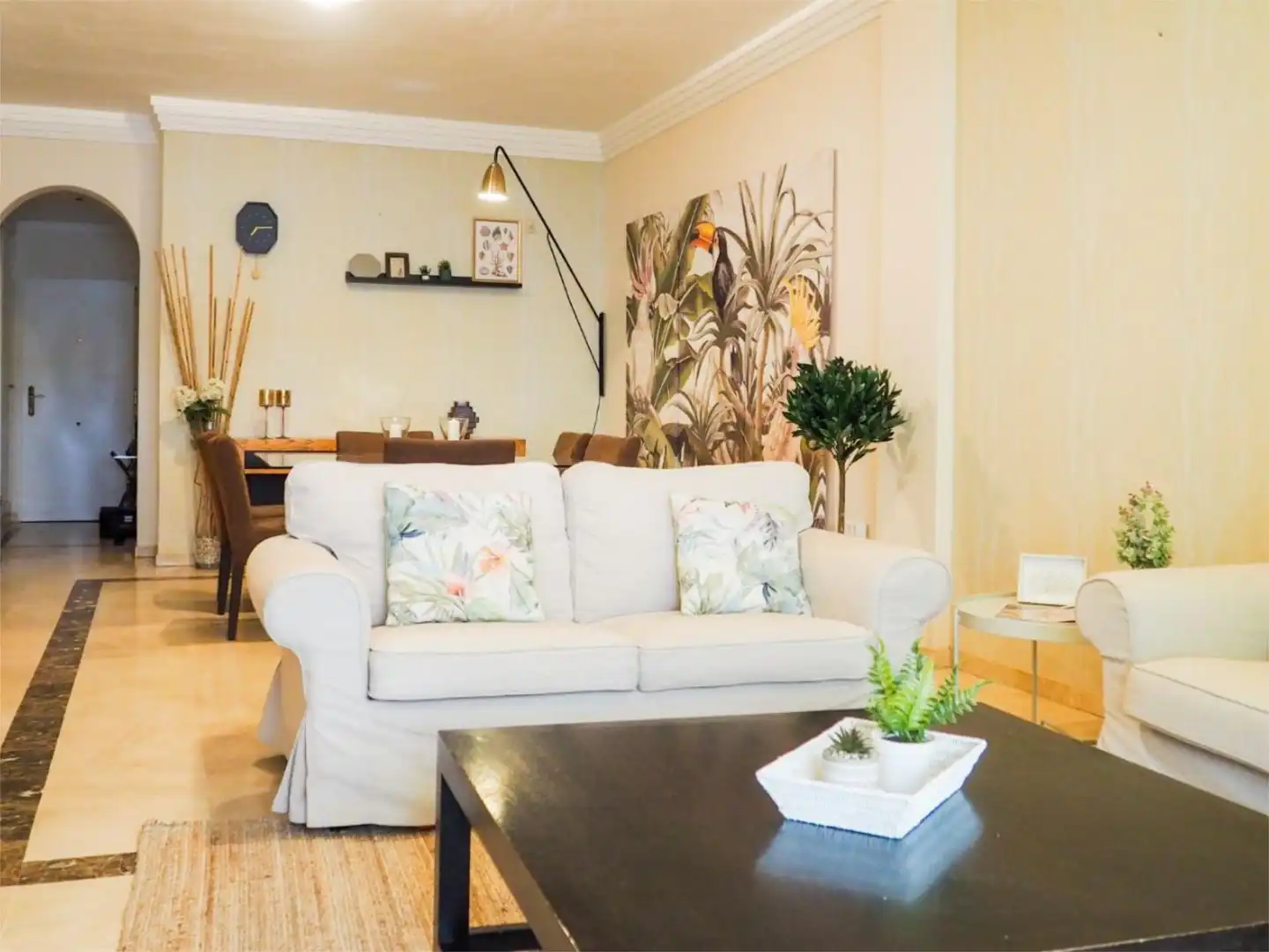 Flat for sale in Avenida del Prado, 69, Las Brisas Living room of Flat for sale in Marbella with Air Conditioner, Heating and Private garden