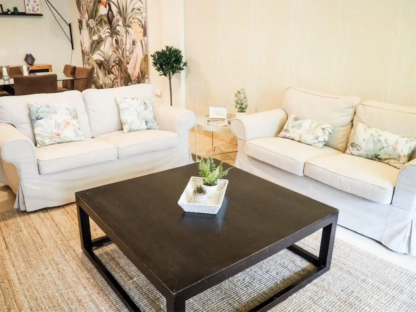 Flat for sale in Avenida del Prado, 69, Las Brisas Living room of Flat for sale in Marbella with Air Conditioner, Heating and Private garden