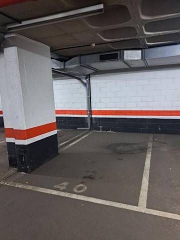 Garaje en Alquiler en Calle del Poeta Esteban de Villegas, 10 en Jerónimos