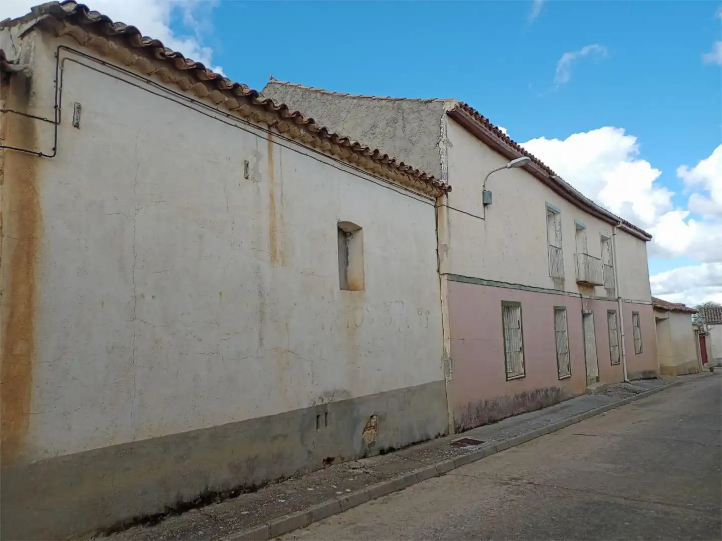 Casa o chalet en venta en Calle Paraíso, 15, Tordehumos Vista exterior de Casa o chalet en venta en Tordehumos con Balcón