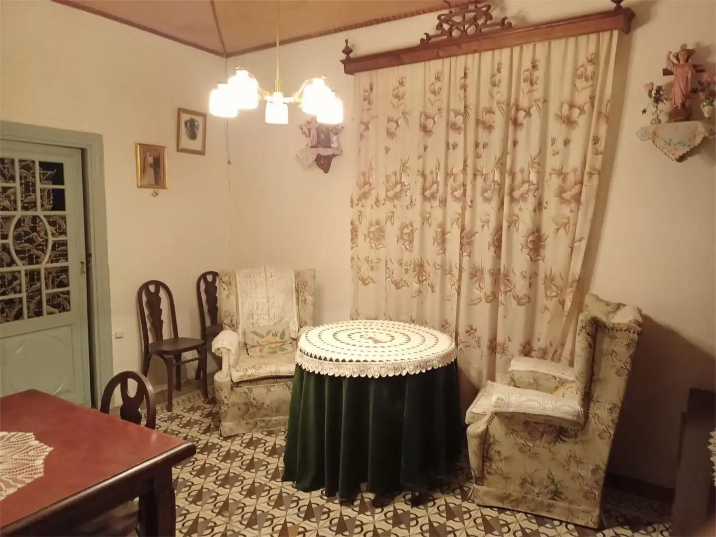 Casa o chalet en venta en Calle Paraíso, 15, Tordehumos Comedor de Casa o chalet en venta en Tordehumos con Balcón