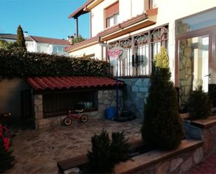 Jardí de Casa adosada en venda en Los Molinos amb Aire condicionat i Piscina