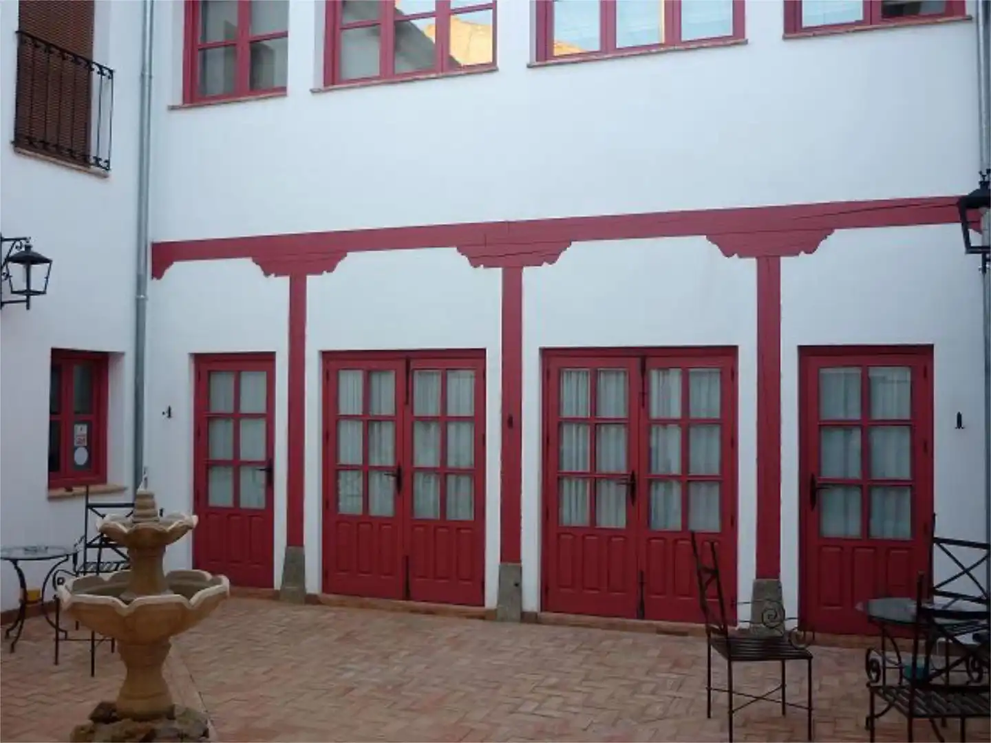 Casa adosada en venta en Calle Dominicas, 17, Almagro Vista exterior de Casa adosada en venta en Almagro con Aire acondicionado, Calefacción y Terraza