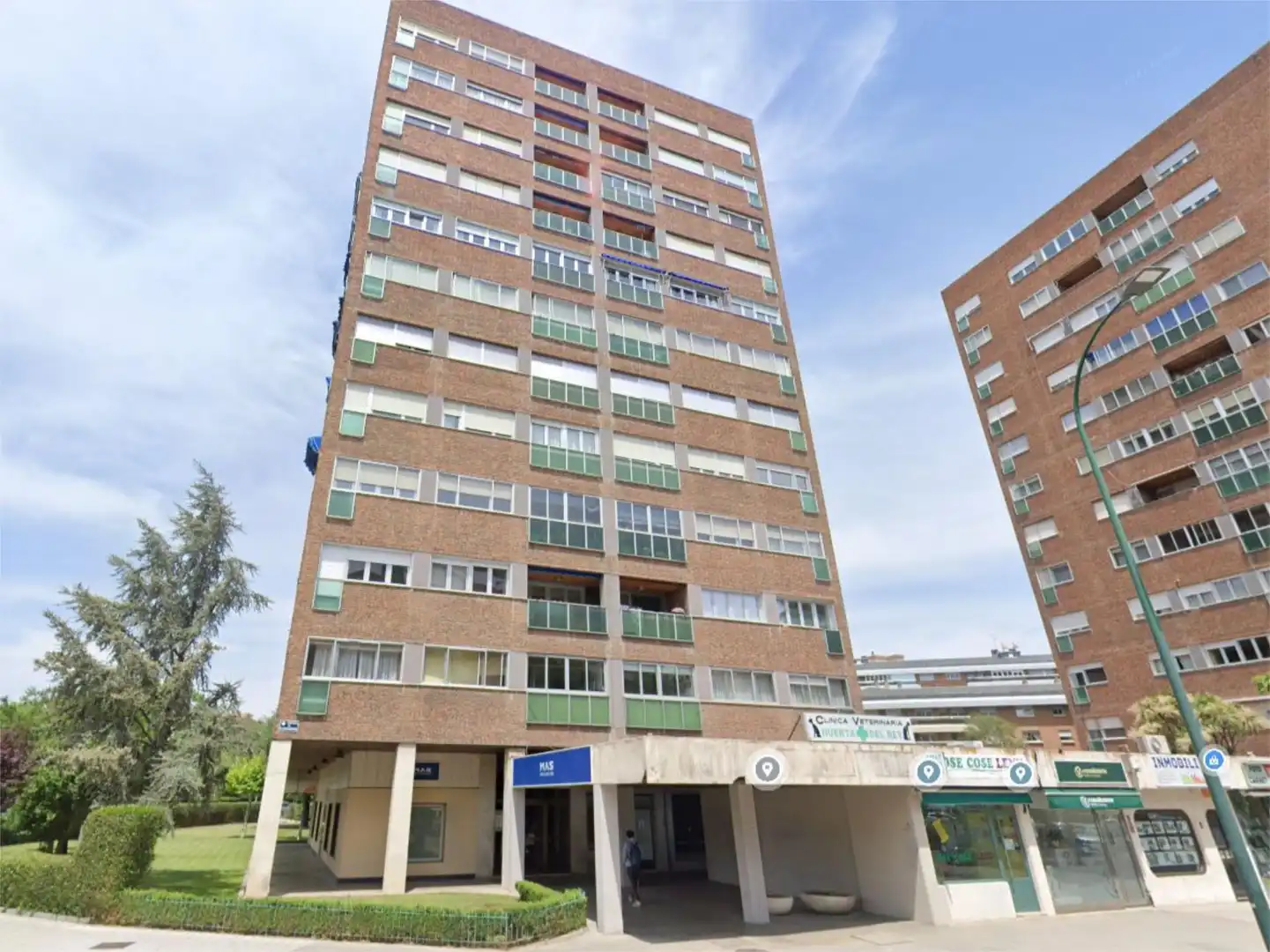 Vista exterior de Local de alquiler en Valladolid con Aire acondicionado, Calefacción y Parquet