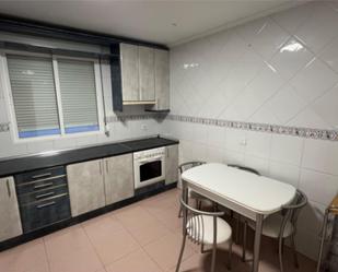 Kitchen of Flat for sale in Roa