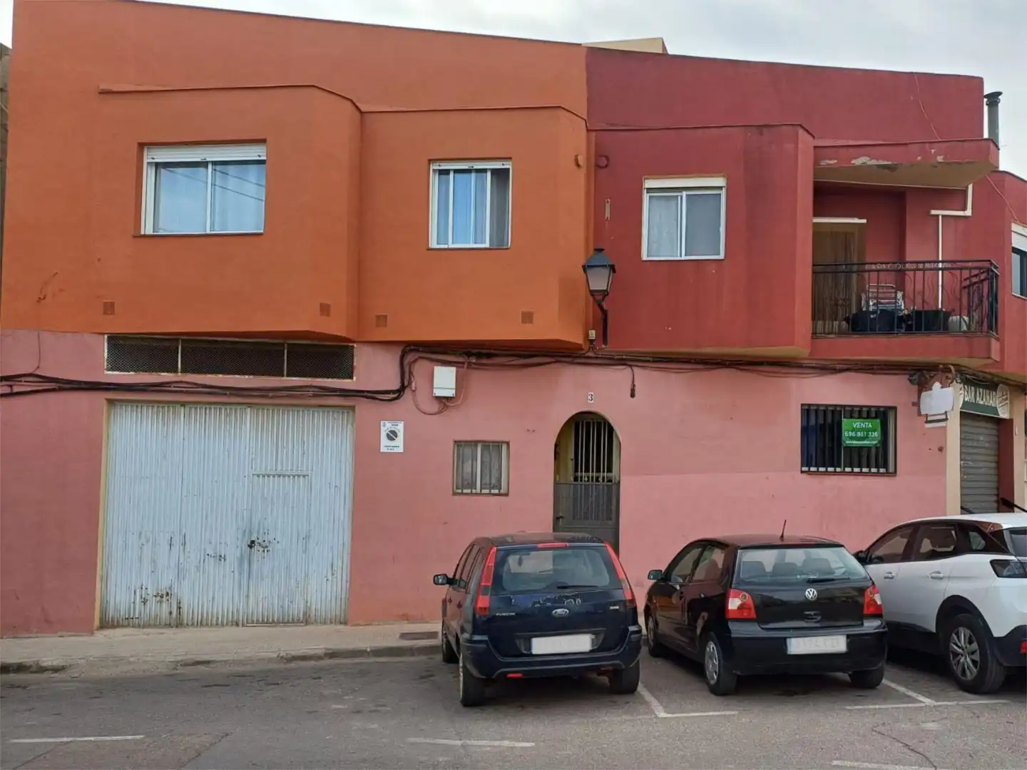 Vista exterior de Local en venta en Onda