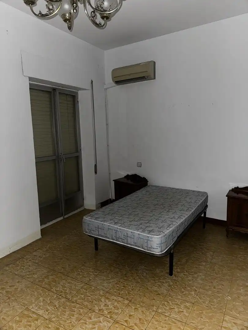 Habitación de Casa adosada en venta en Marmolejo con Aire acondicionado, Terraza y Lavadora