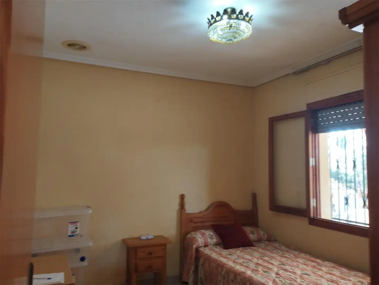 Houses for sale in Alzabares Bedroom of Houses for sale in Elche / Elx with Air Conditioner, Terrace and Balcony