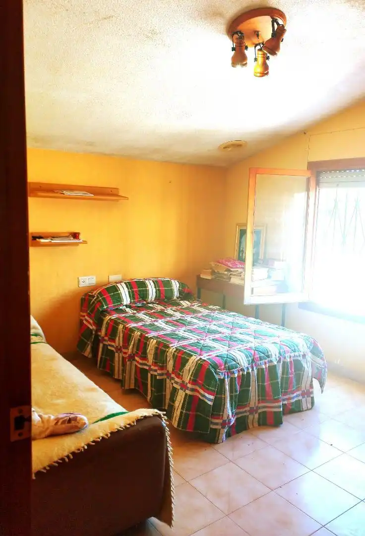 Houses for sale in Alzabares Bedroom of Houses for sale in Elche / Elx with Air Conditioner, Terrace and Balcony