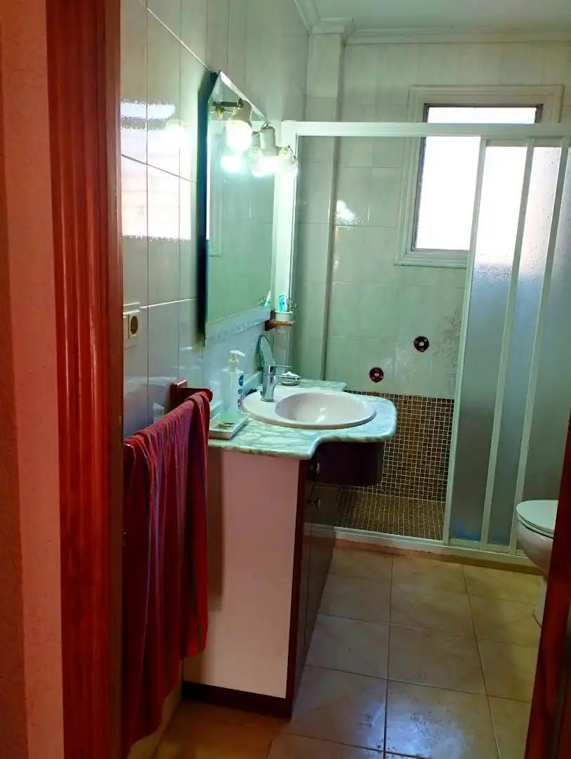 Houses for sale in Alzabares Bathroom of Houses for sale in Elche / Elx with Air Conditioner, Terrace and Balcony