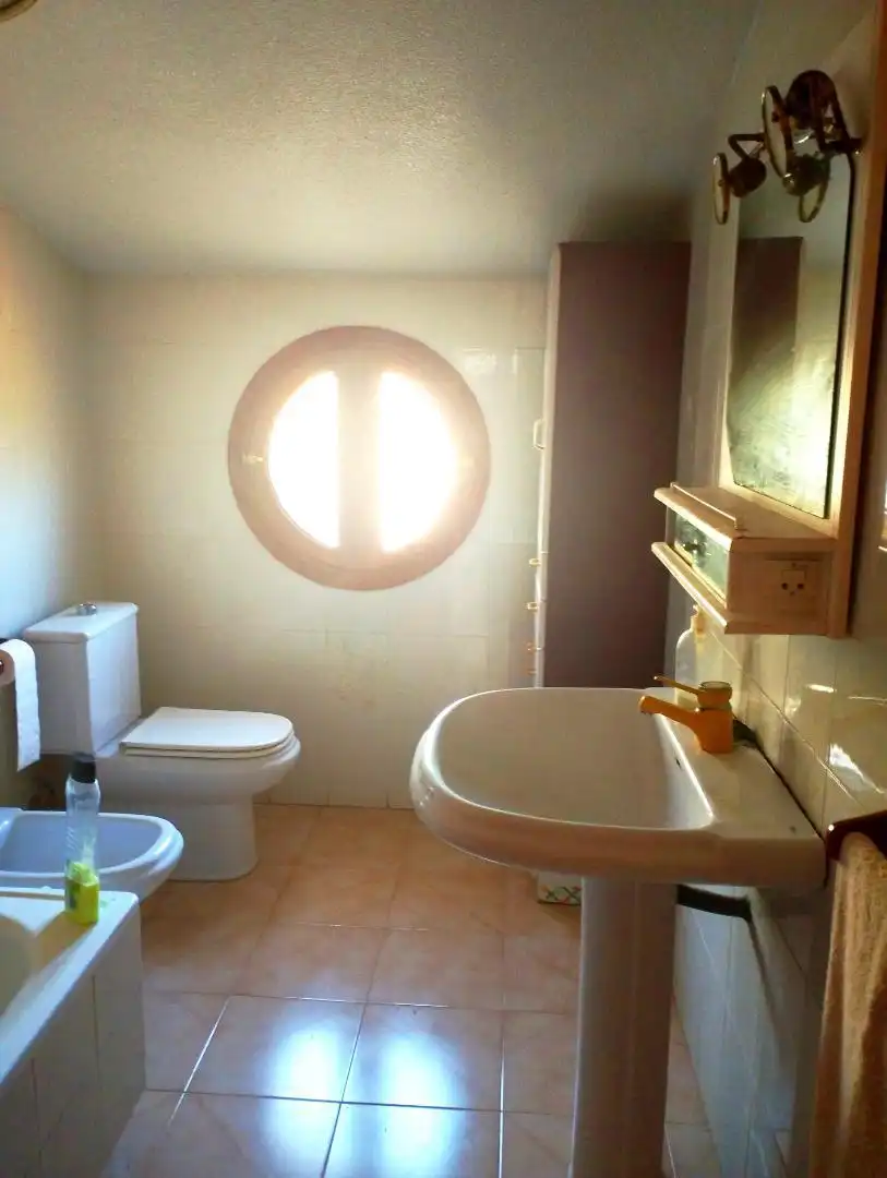 Houses for sale in Alzabares Bathroom of Houses for sale in Elche / Elx with Air Conditioner, Terrace and Balcony