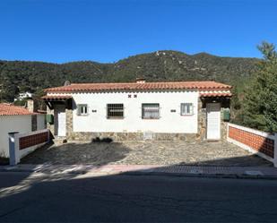 Vista exterior de Casa adosada en venda en Santa Cristina d'Aro amb Terrassa