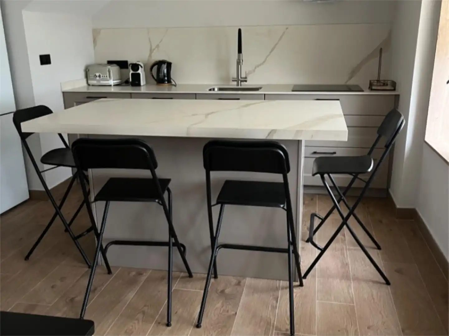 Apartament de lloguer a Carrer Sol Naixent, Albufereta Cuina de Apartament de lloguer en Alicante / Alacant amb Aire condicionat i Terrassa