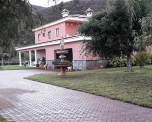 Vista exterior de Casa o xalet en venda en El Rosario amb Terrassa i Balcó