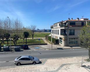 Vista exterior de Pis de lloguer en Vilagarcía de Arousa amb Terrassa i Balcó