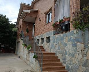 Exterior view of House or chalet for sale in Taradell  with Terrace, Swimming Pool and Balcony