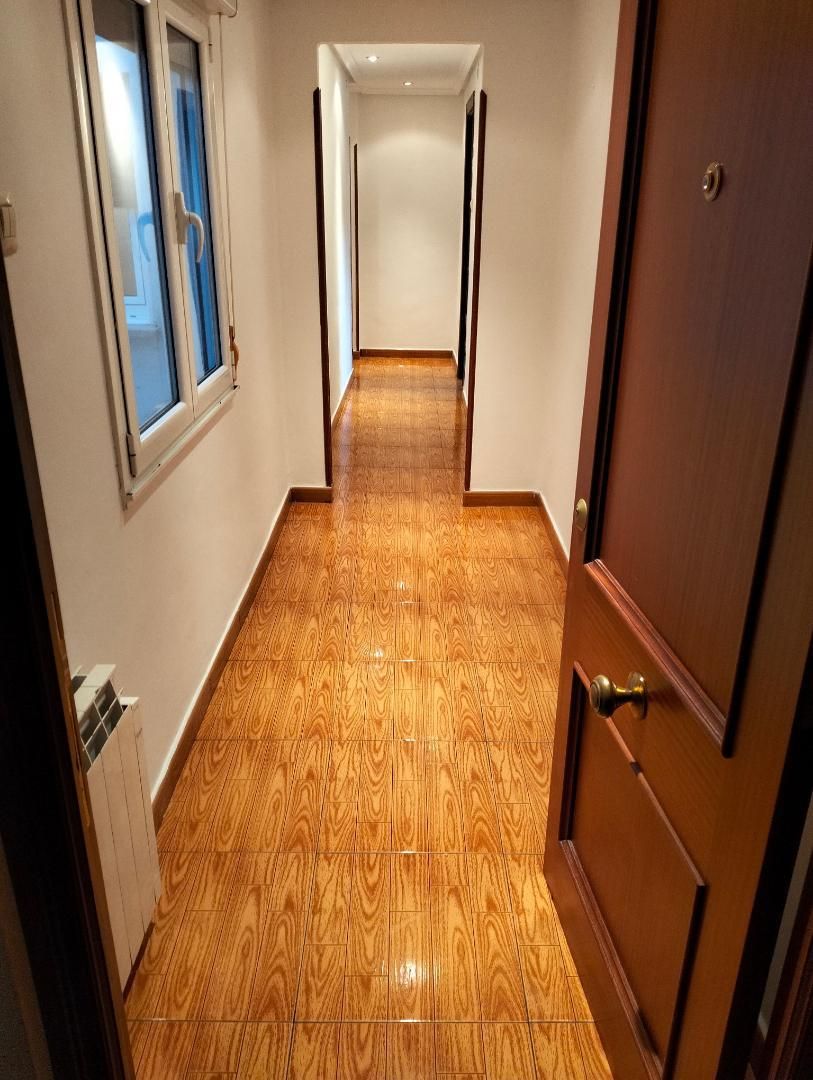 Pis en venda en Oviedo  amb Calefacció, Parquet i Rentadora