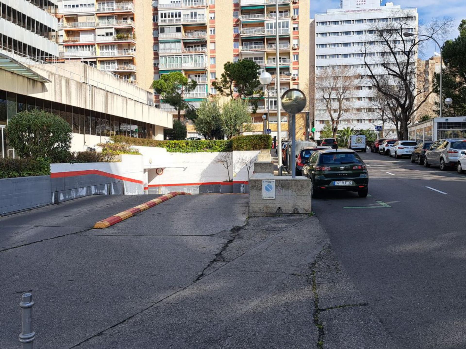 Exterior view of Garage for sale in  Madrid Capital