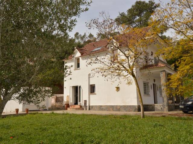 Casa-chalet en Venta en Carrer la Farigola, 5 en Can Lloses - Can Marcer