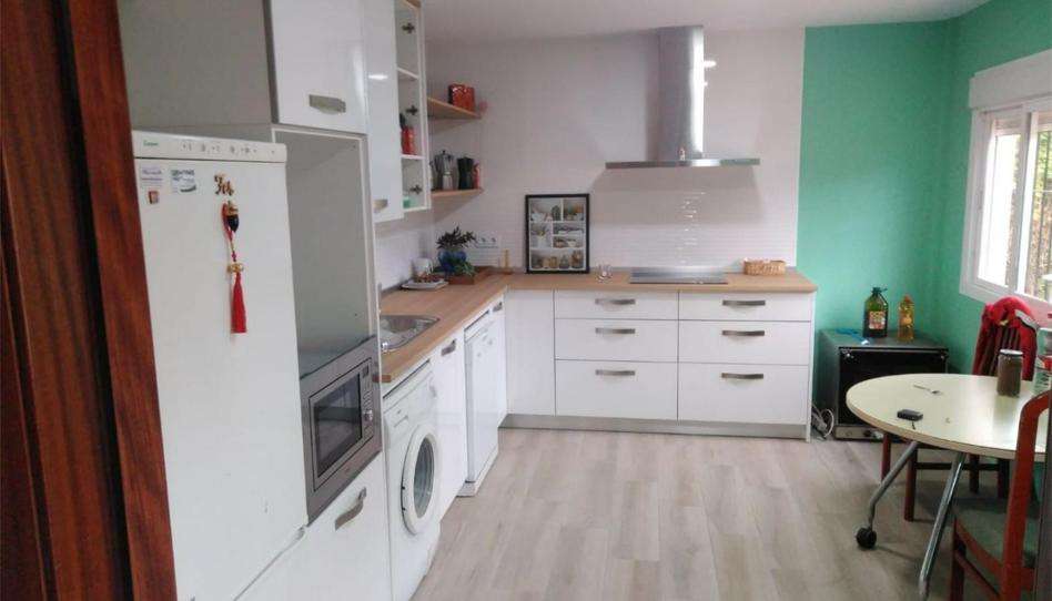 Photo 1 of Apartment to share in Calle Principal, Serracines, Madrid