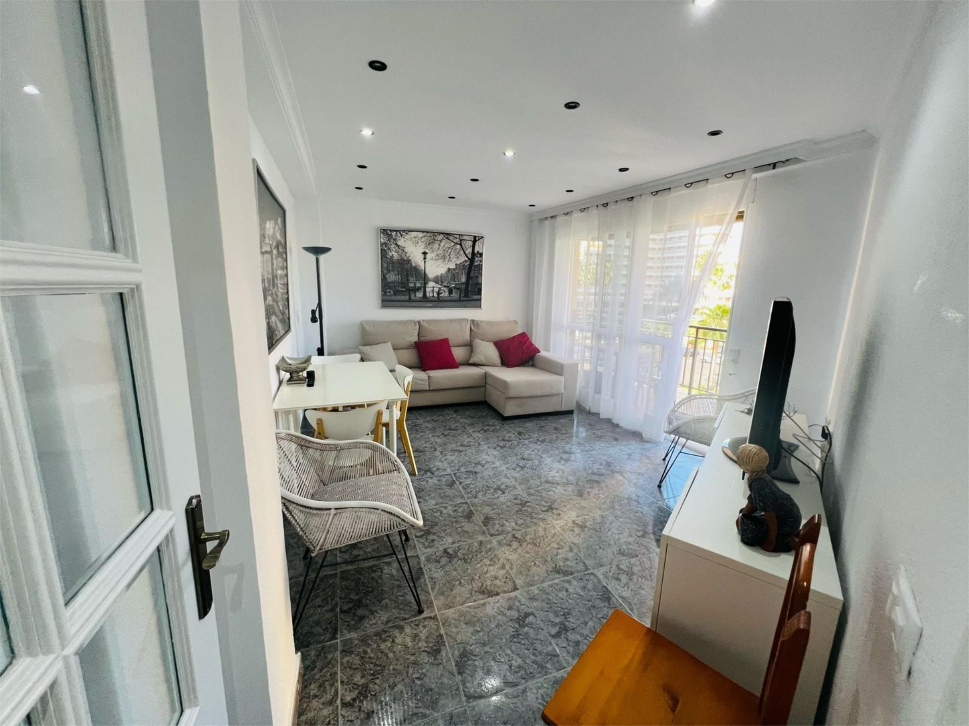 Living room of Flat to rent in Torremolinos  with Air Conditioner, Terrace and Furnished
