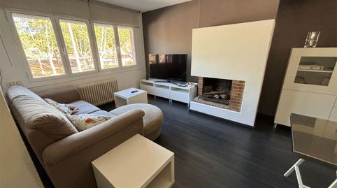 Foto 5 de Casa adosada en venta en Carrer de Tierno Galván, Santa Perpètua de Mogoda, Barcelona