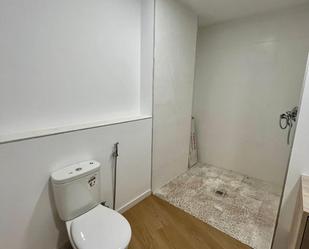 Bathroom of Flat for sale in Utiel  with Air Conditioner, Heating and Parquet flooring