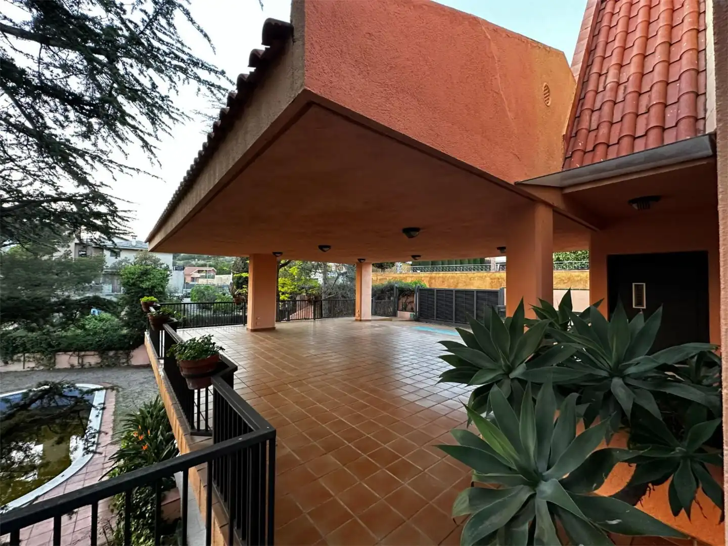 Terrace of Houses for sale in Mataró  with Air Conditioner, Terrace and Swimming Pool