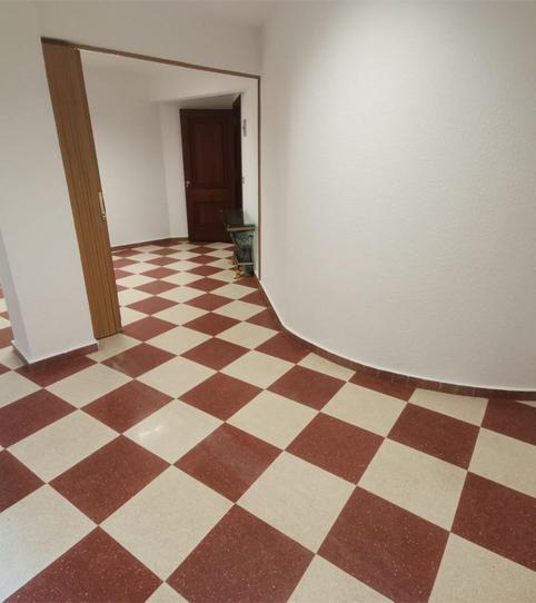 Foto 2 de Oficina de lloguer a Calle Alfonso XII, 2, Santoña, Cantabria