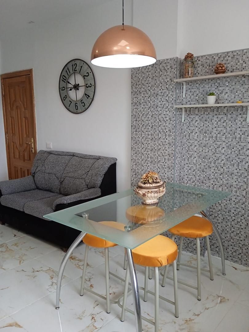 Sala d'estar de Dúplex en venda en  Santa Cruz de Tenerife Capital amb Terrassa, Moblat i Rentadora