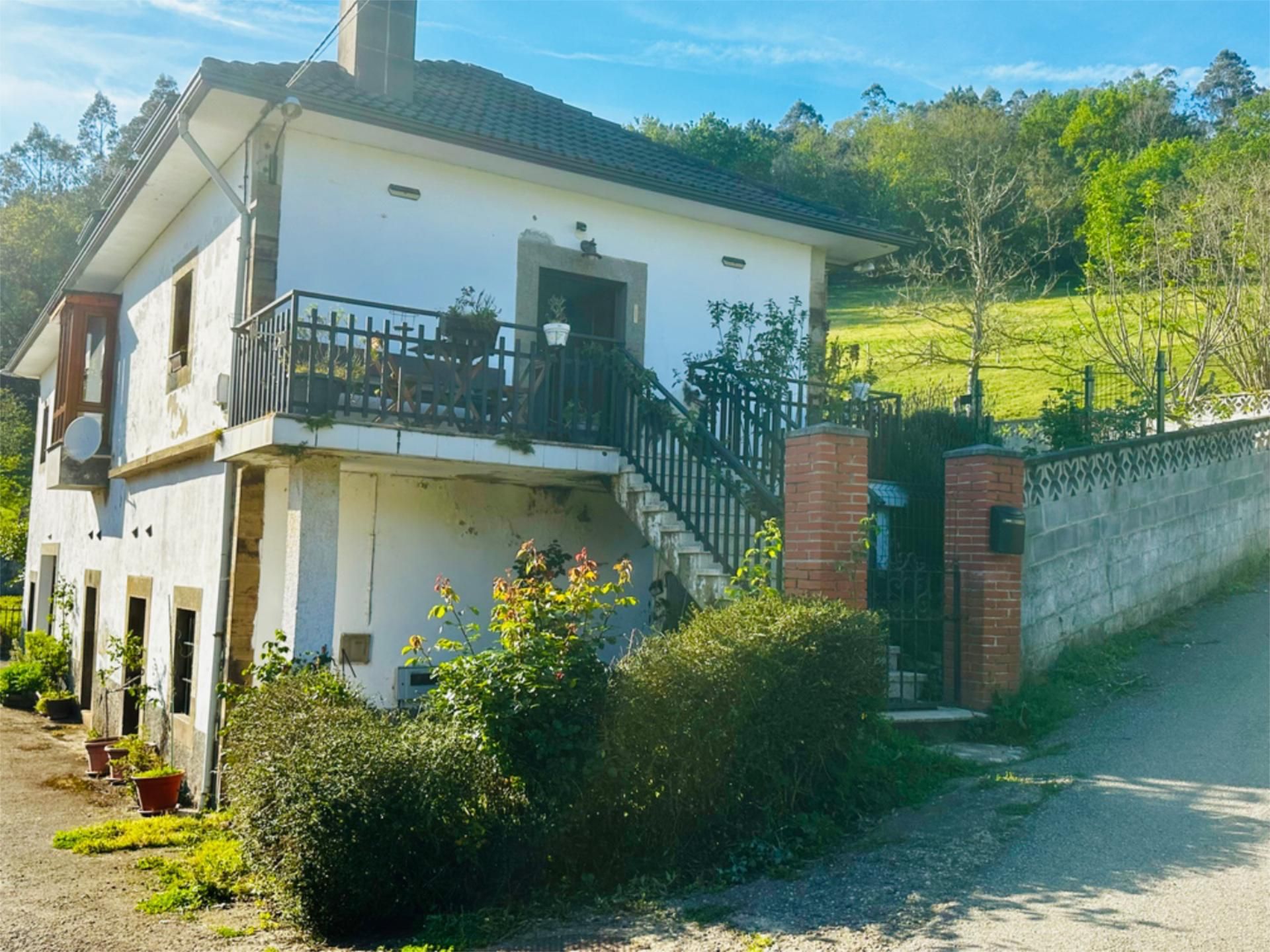 Exterior view of House or chalet for sale in Valdés - Luarca  with Terrace and Balcony