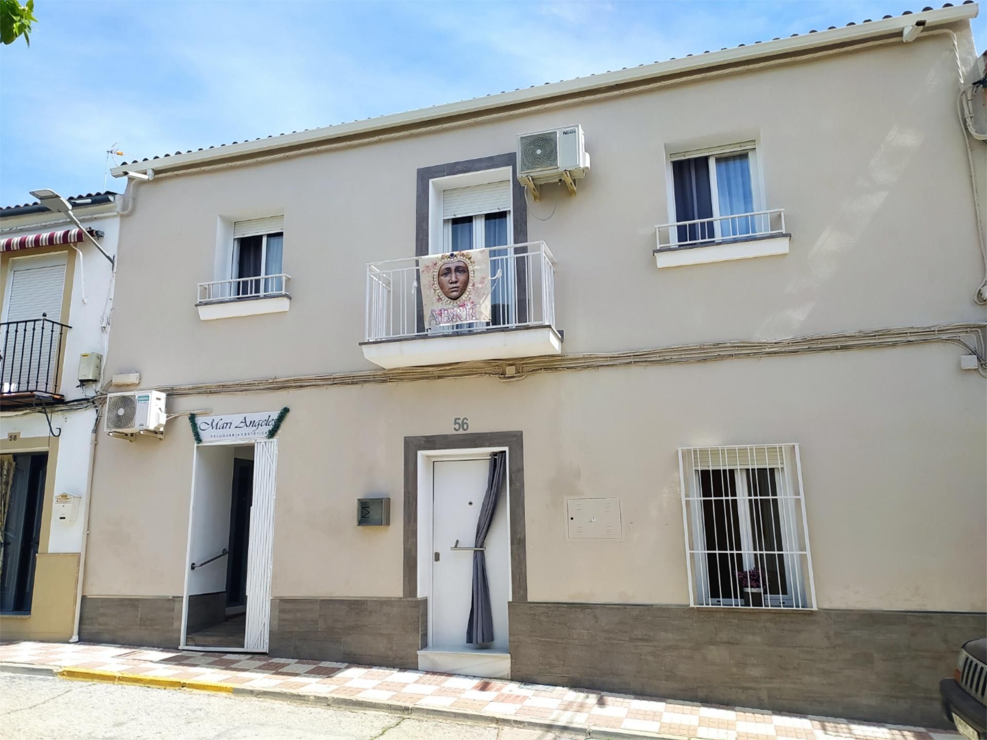Casa adosada en venda a Calle San Roque, Lopera Vista exterior de Casa adosada en venda en Lopera amb Aire condicionat, Calefacció i Terrassa