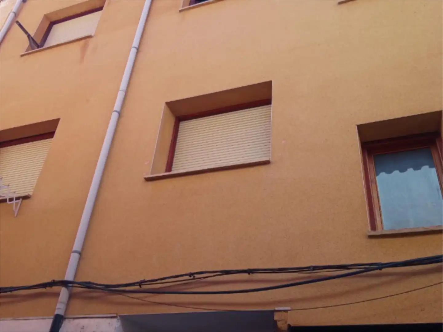 Vista exterior de Piso en venta en Teruel con Calefacción, Parquet y Amueblado