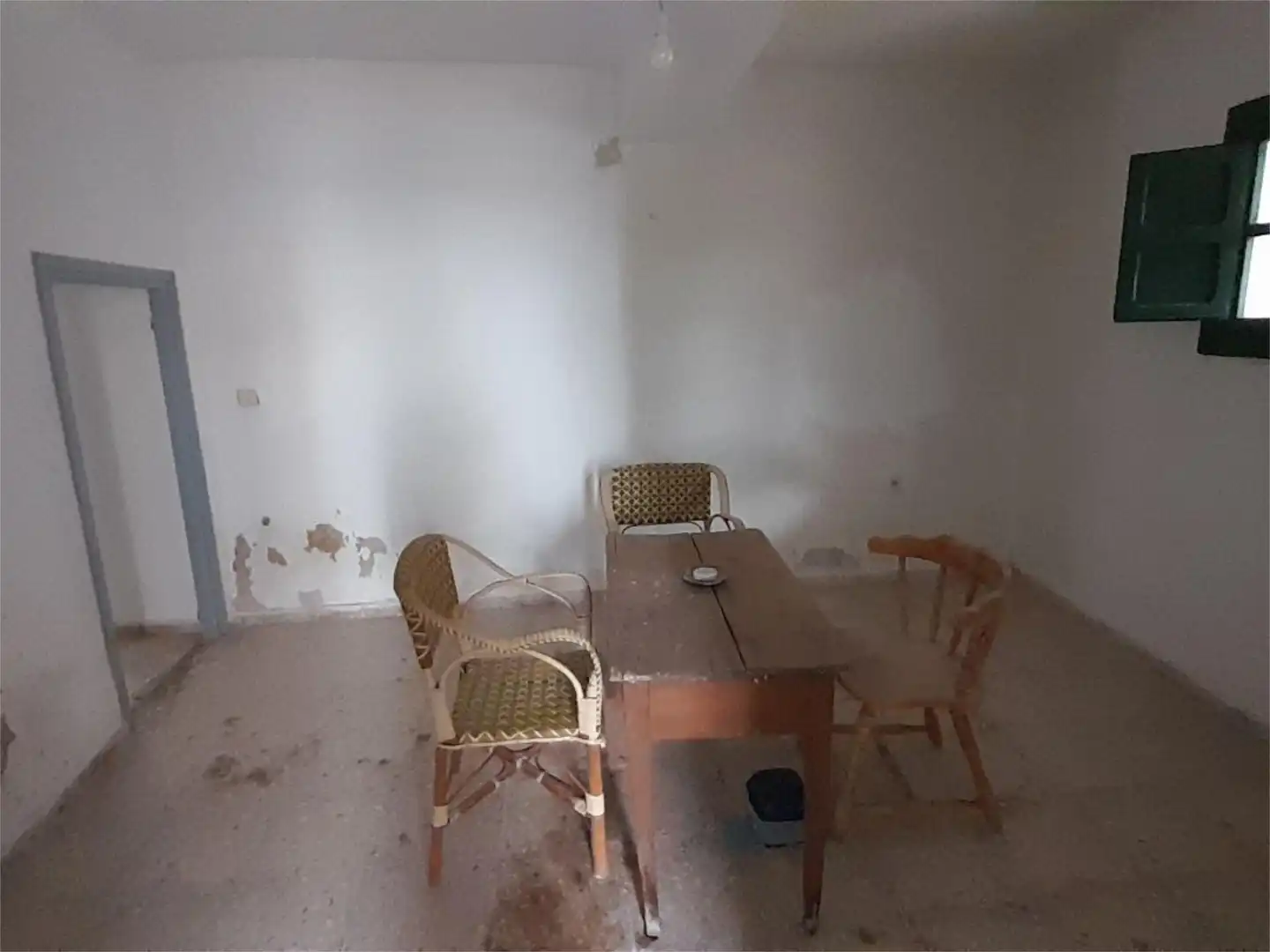 Casa adosada en venta en Calle Santa Ana, 18, Cuacos de Yuste Comedor de Casa adosada en venta en Cuacos de Yuste con Parquet