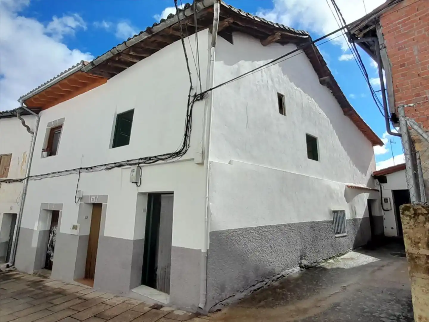 Casa adosada en venta en Calle Santa Ana, 18, Cuacos de Yuste Vista exterior de Casa adosada en venta en Cuacos de Yuste con Parquet