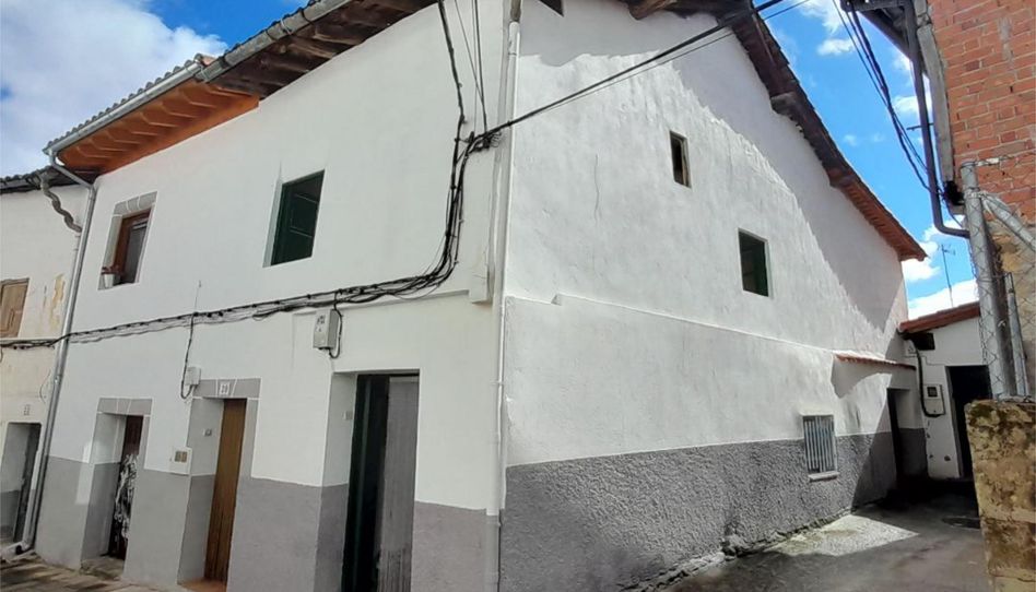 Casa adosada en venda a Calle Santa Ana, 18, Cuacos de Yuste, Cáceres - imatge 1 Foto 1 de Casa adosada en venda a Calle Santa Ana, 18, Cuacos de Yuste, Cáceres