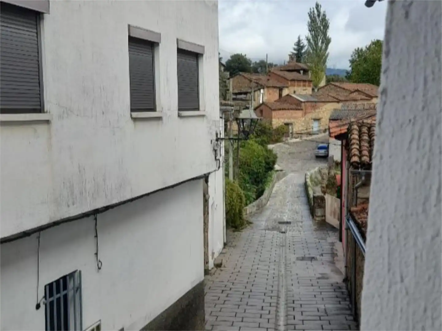 Casa adosada en venta en Calle Santa Ana, 18, Cuacos de Yuste Vista exterior de Casa adosada en venta en Cuacos de Yuste con Parquet