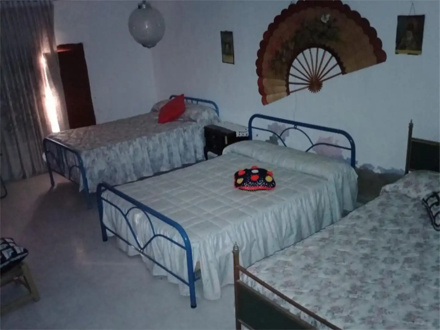 Habitación de Casa adosada en venta en Benatae